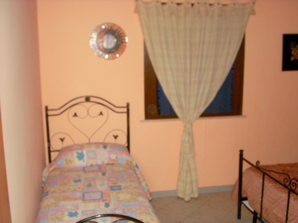 Villa Colledisisto Srl Pomarico Habitación foto