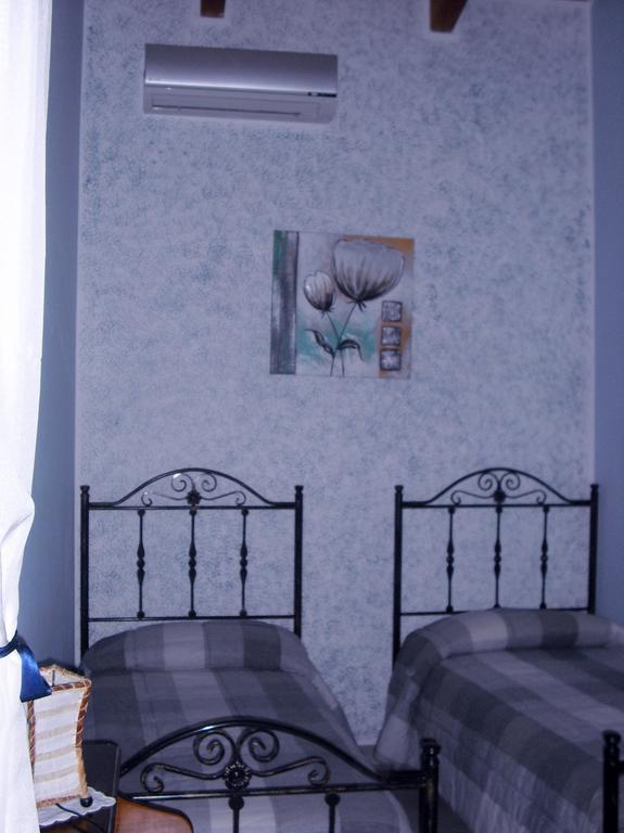 Villa Colledisisto Srl Pomarico Habitación foto